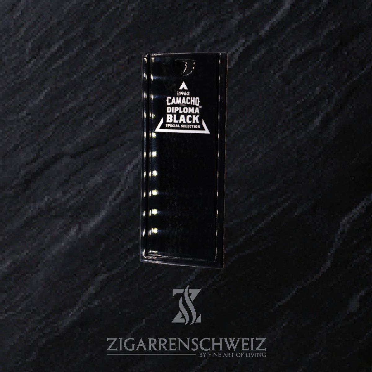 Camacho Diploma Black Selection Robusto - Zigarrenschweiz Online Zigarren Boutique - 