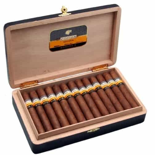 Cohiba Maduro 5 Secretos Zigarre im Petit Corona Format 25er Box geöffnet