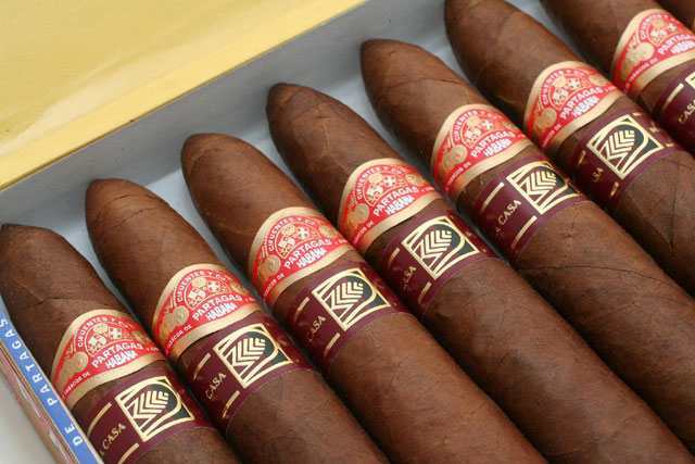 Partagas Zigarren im Salomones Format 10er Box offen