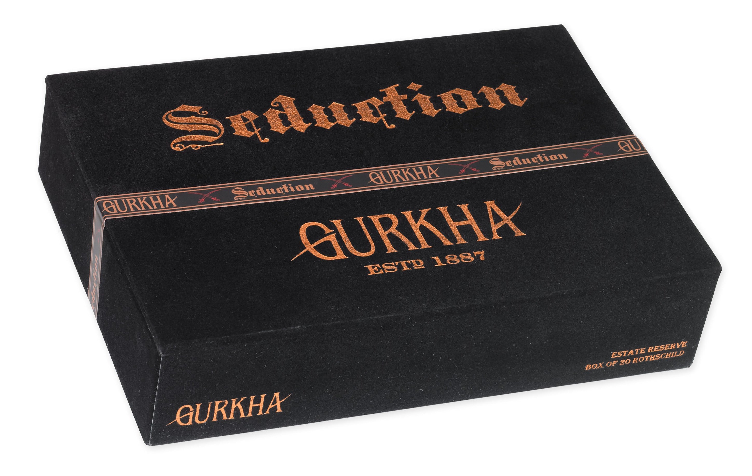 Foto der geschlossenen Gurkha Seduction Robusto Zigarren Box. Jetzt bei Zigarren Schweiz online kaufen.
